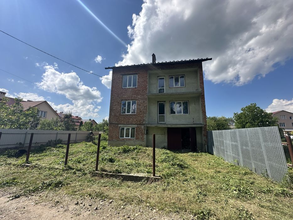 Продам  Будинок  вул Східна