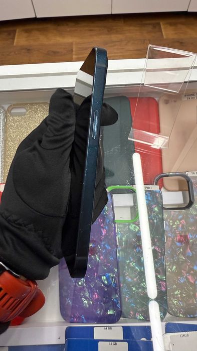 Telefon Apple iPhone 13 128GB GWARANCJA