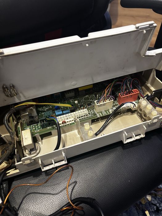 Panel sterowania z pieca Vaillant ecoTEC plus VC PL 186/3-5 R3