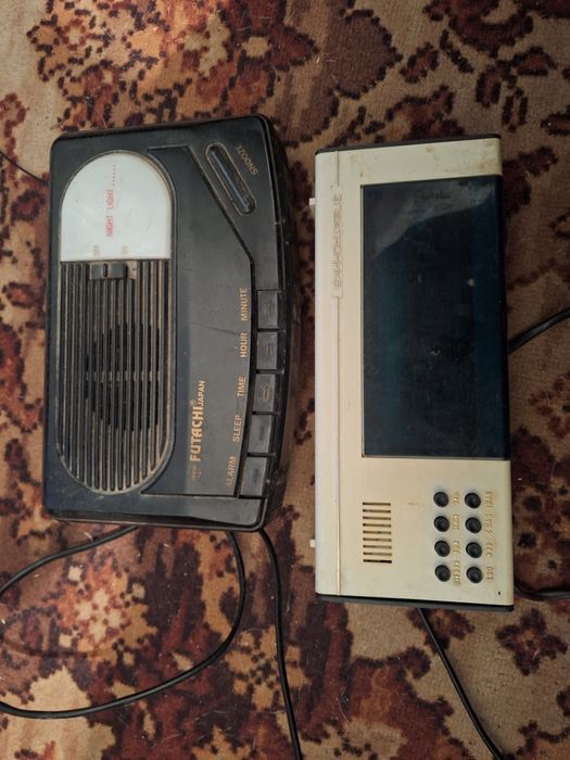 Электроные  часы