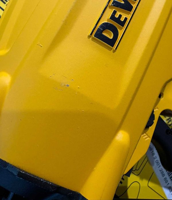 Gwoździarka pneumatyczna DeWalt DWF83PL OUTLET!