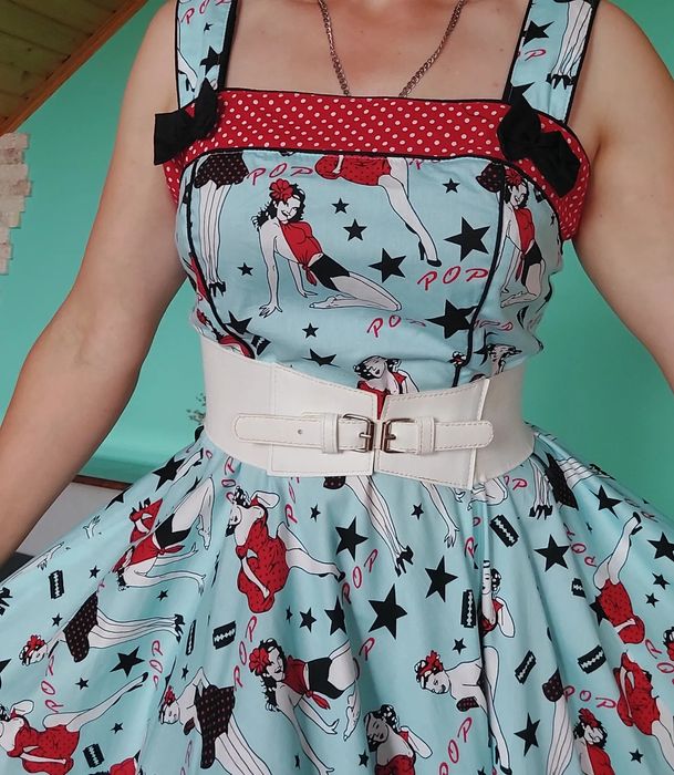 Сукня pinup з дуже гарними принцом