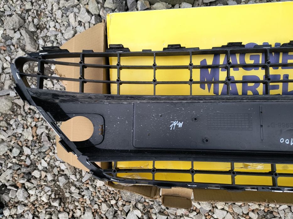 Grill atrapa chłodnicy Ford Fiesta Mk 7 VII