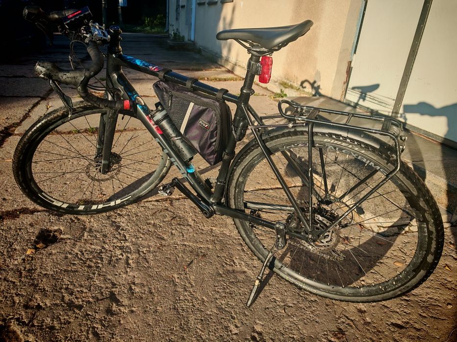 Rower Gravel Cube nuroad pro fe SHIMANO 105 rozmiar 56
