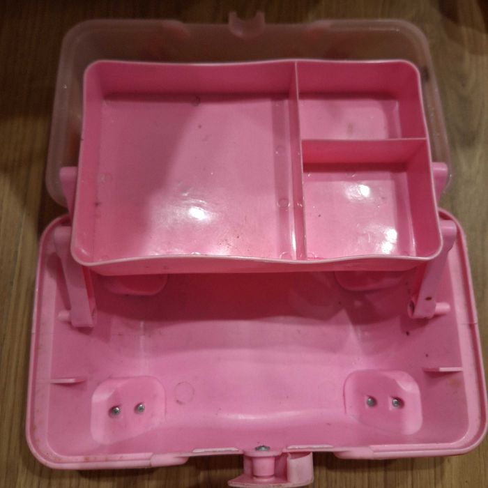 Kasetka pudełko kosmetyczka dla dziewczynki na biżuterię