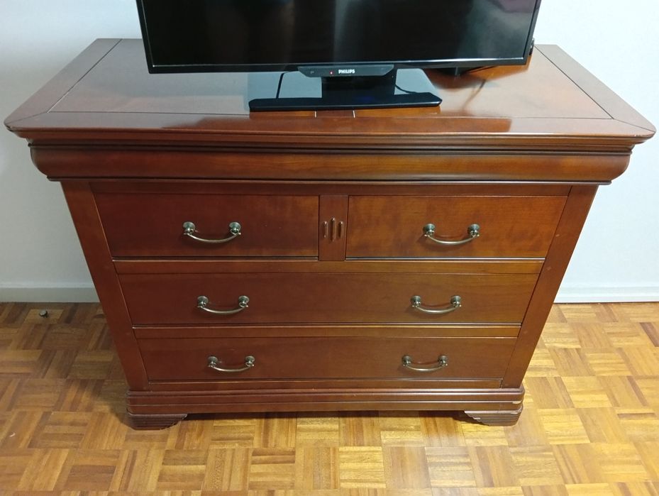Venda mobiliário de quarto