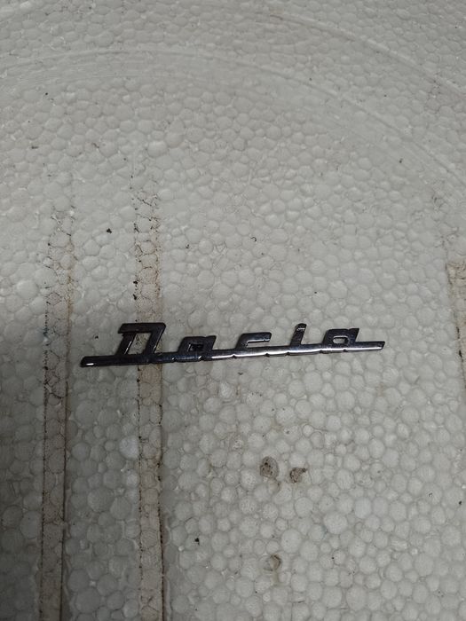 Dacia 1310 emblematy