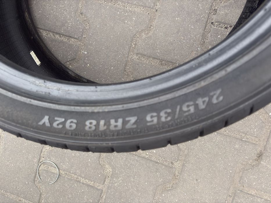 Para opon Kumho Ecsta 245 35 R18