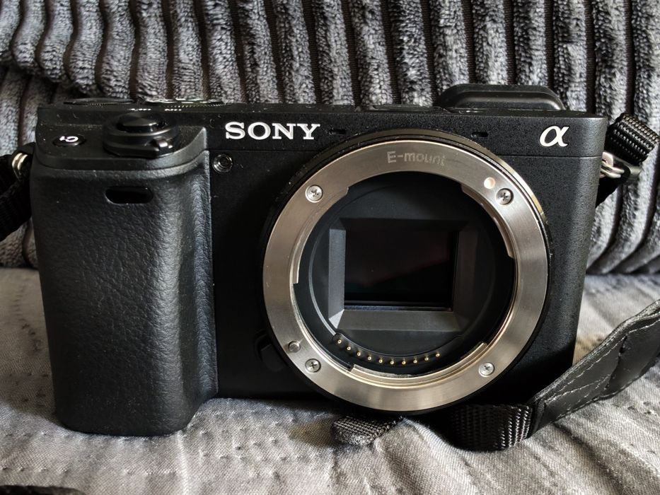 Sony Alpha 6400 plus obiektyw 55-210mm