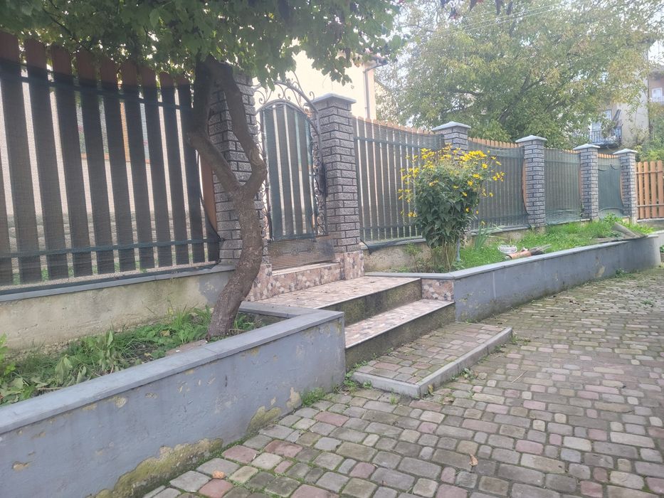 Особняк в центрі міста 4 кімнати