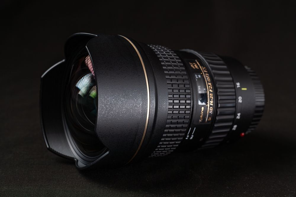 Tokina AT-X PRO SD 16-28mm f2.8 IF FX (Canon) повнокадровий