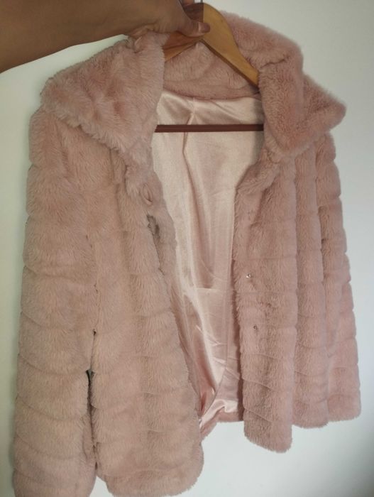 Casaco rosa em pêlo