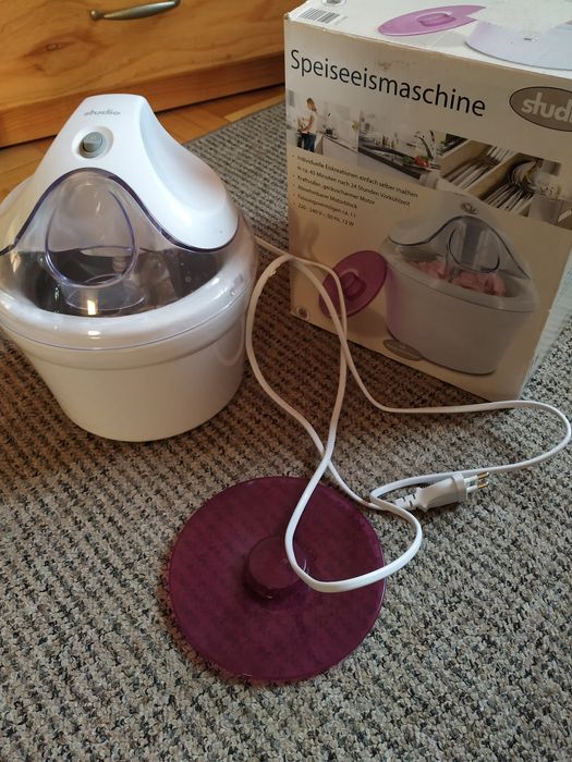 Urządzenie do robienia lodów sorbetów w domu lodziarka