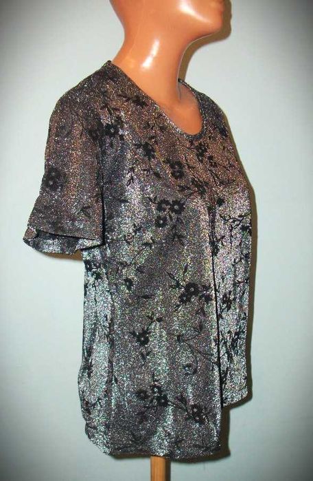 Srebrno-czarna bluzka, Masai