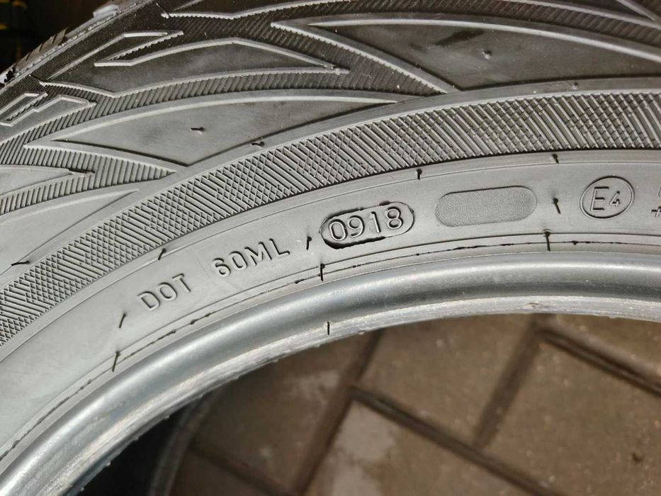 235/60 107V R18 NOKIAN WR SUV3 7mm 2018r TANIO Zimowe Opony 2szt