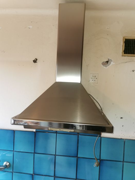 Okap whirpool nierdzewny