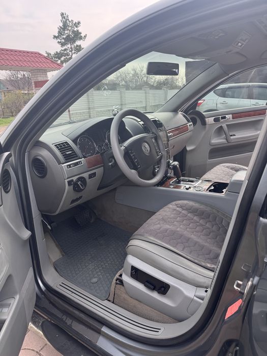 Volkswagen Touareg 2003 року