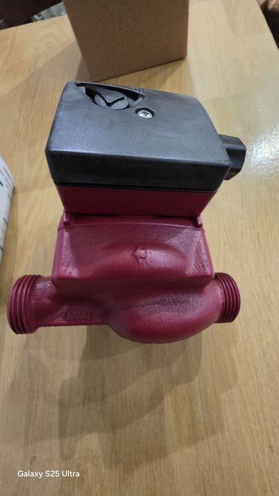 Циркуляційний насос Grundfos UPS 15-60 130