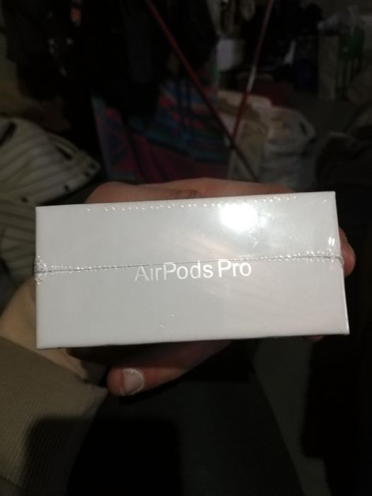 Sprzedam nowe słuchawki airpods pro