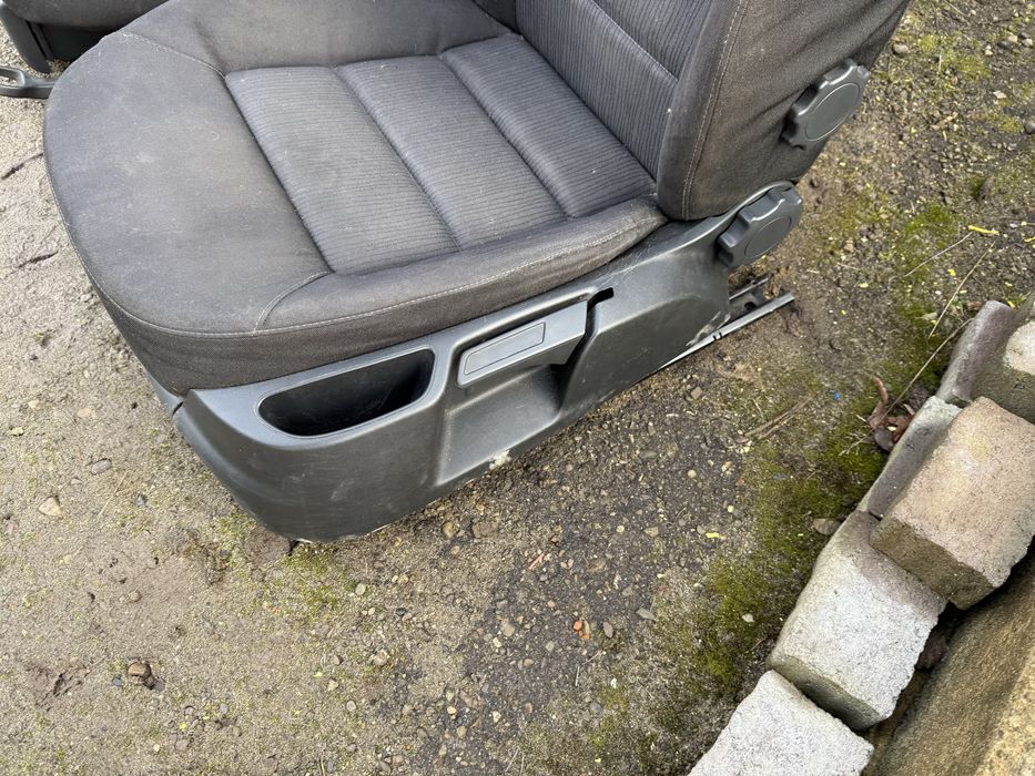 Сидіння шкода октавія а5 сиденья octavia a5 крісло салон сідушки skoda