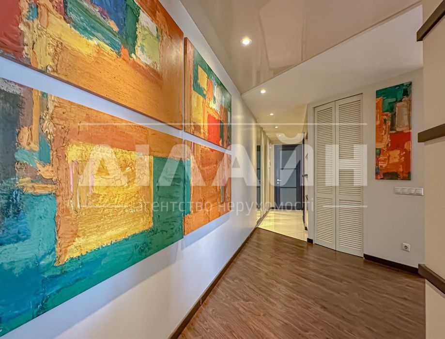 Краща пропозиція! 3-кімн. квартира з ремонтом у центрі міста!