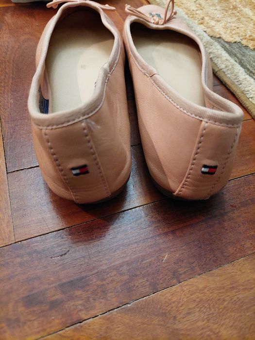 2 pares de sabrinas Tommy Hilfiger