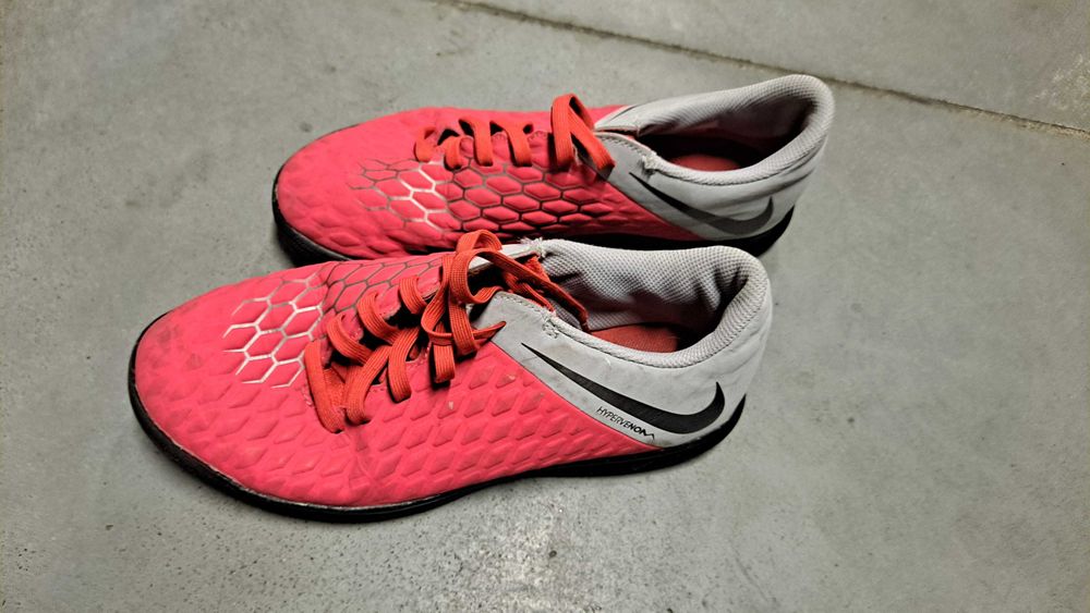 Buty dziecięce halówki