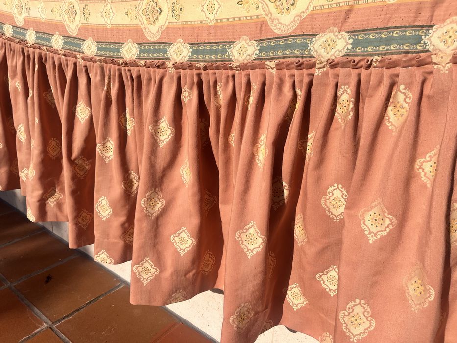 Conjunto Colcha Casal Vintage com Babados (Para Cama 140x200) + 2 Almofadas