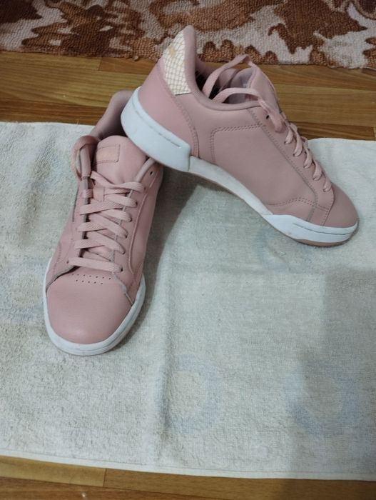 Кросівки, кеди Adidas  пудрові, рожеві оригінал