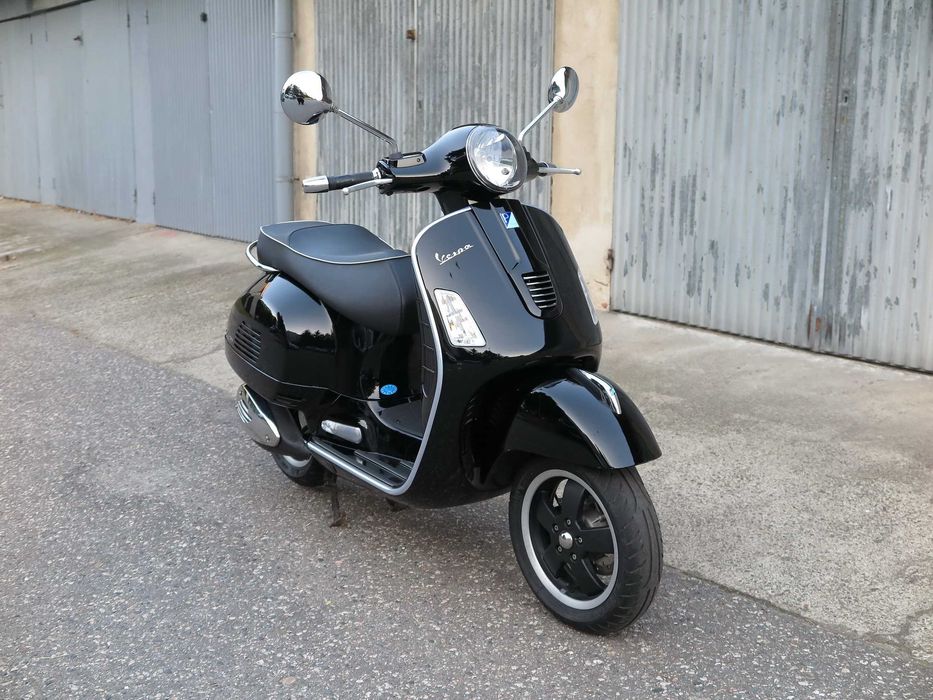 Piaggio Vespa 125 GTS Super - 2009 r. - tylko 4 tys km! - na B Kraków RATY!