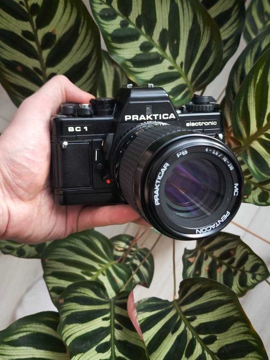 Фотокамера Praktica BC1 electronic з об'єктивом Prakticar PB 70-210mm f4-5.6