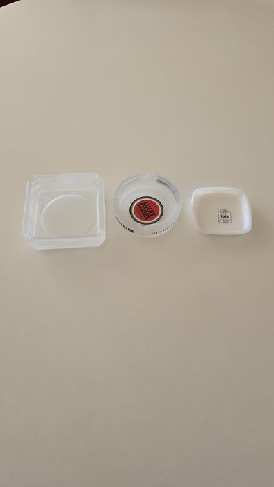 Cinzeiros (SG, Lucky Strike e Ibis)