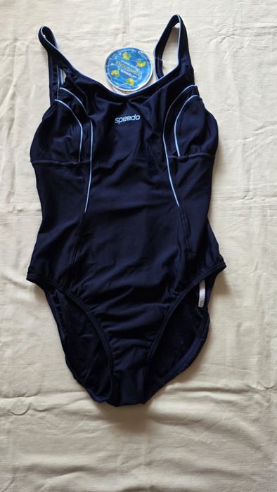 Speedo nowy strój kąpielowy  44