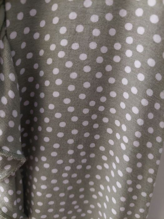 Vestido completamente novo
