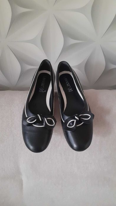 Buty czółenka Lasocki