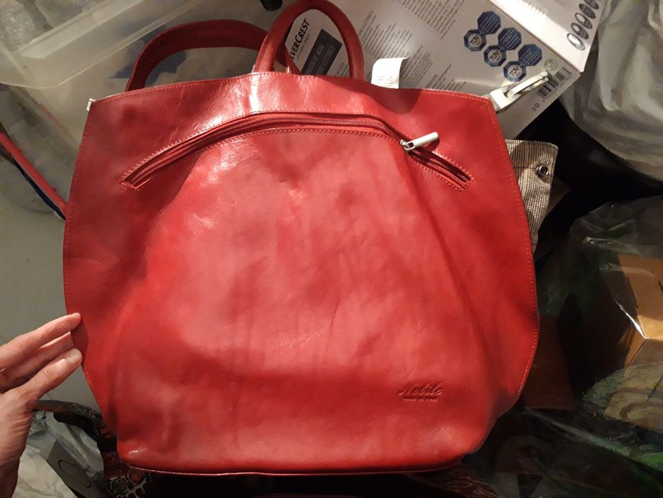 Carteira/Mochila italiana de cor vermelha