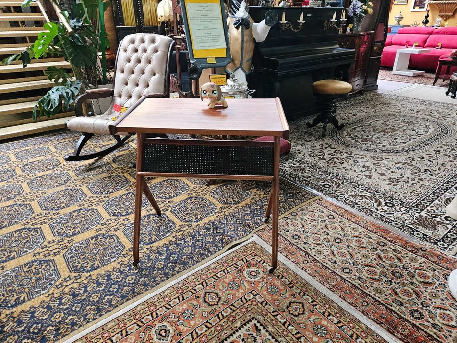 Lindíssima secretária secretária vintage - Restaurada