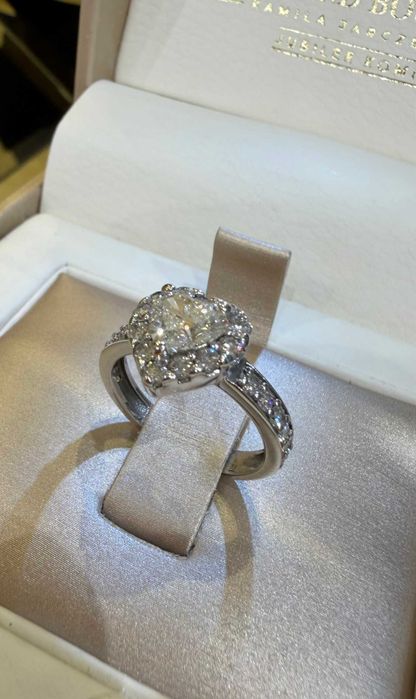 Pierścionek z diamentami naturalnymi Serce 2.30 CT
