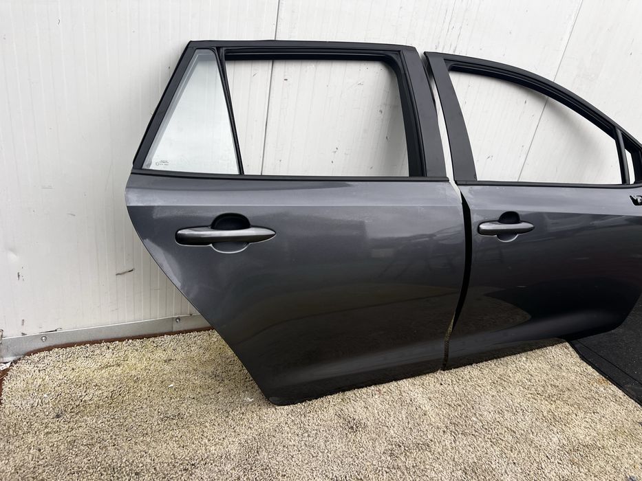 Drzwi Corolla E21, Kompletne w kolor 1G3 kombi