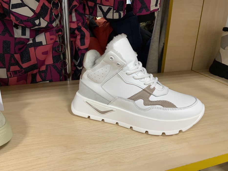 Кроссовки кеды ботинки женские спортивные зимние кожанные