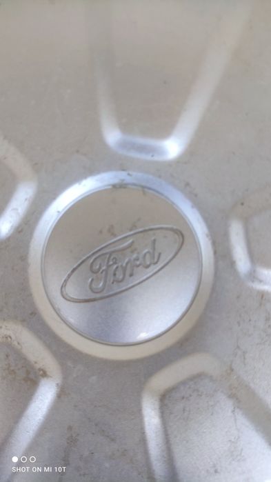 Колеса шини Continental 215/65 R 15c на дисках