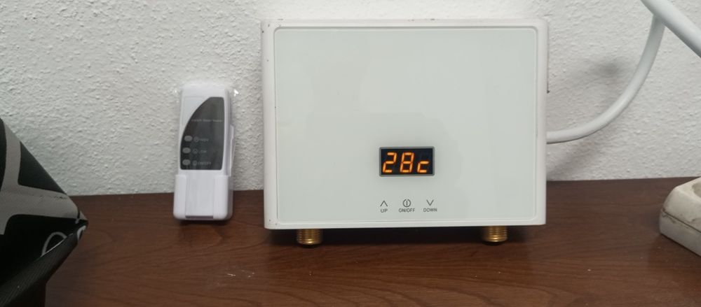 Mini aquecedor de água elétrico