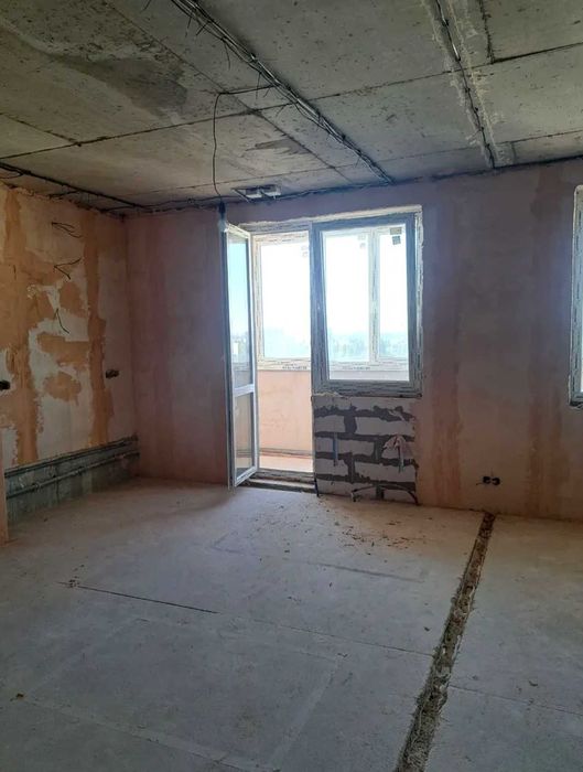 ЖК Вернисаж 3 ком Черновой ремонт 102 м2