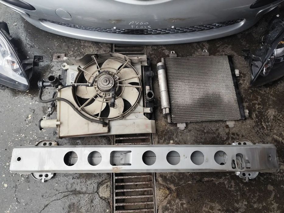 TOYOTA AYGO MATERIAL FRENTE COMPLETA - FC018