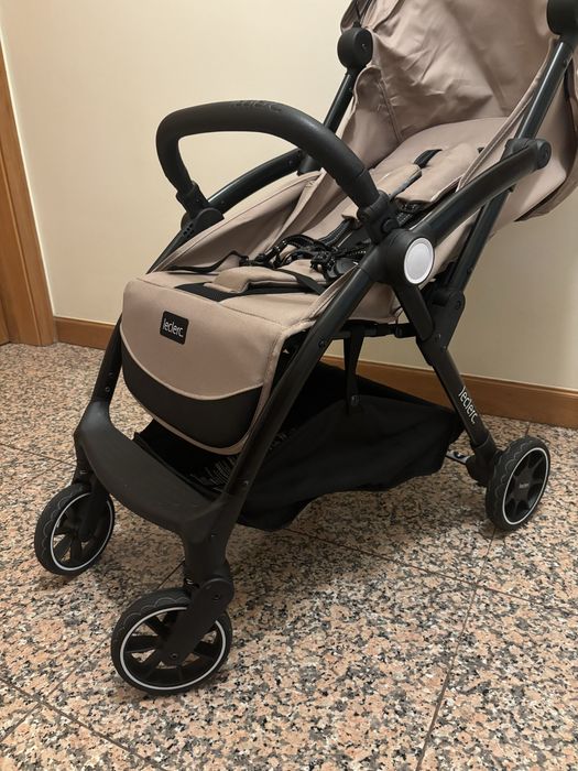 Leclerc carrinho de passeio compacto Magicfold Plus