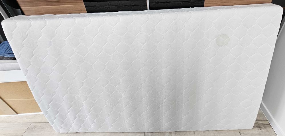 łóżko 120x200 z materacem stelażem i szufladą