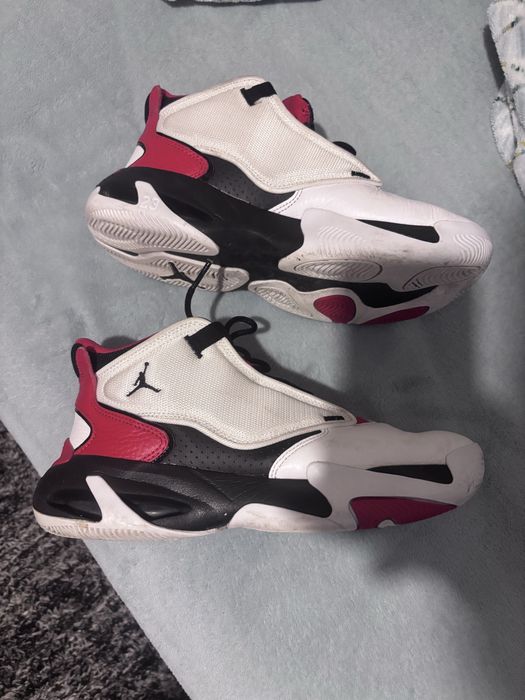 Tenis Jordan - usados poucas vezes