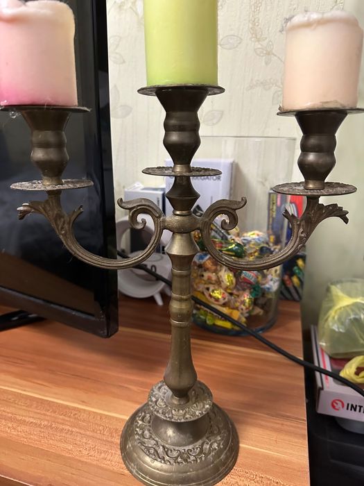 Підсвічник бронза чи латунна