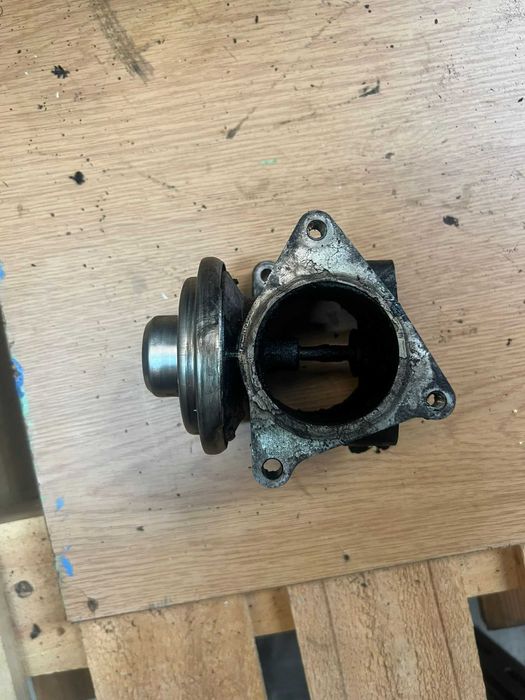 Valvula EGR Audi A3 / Seat Ibiza 6L