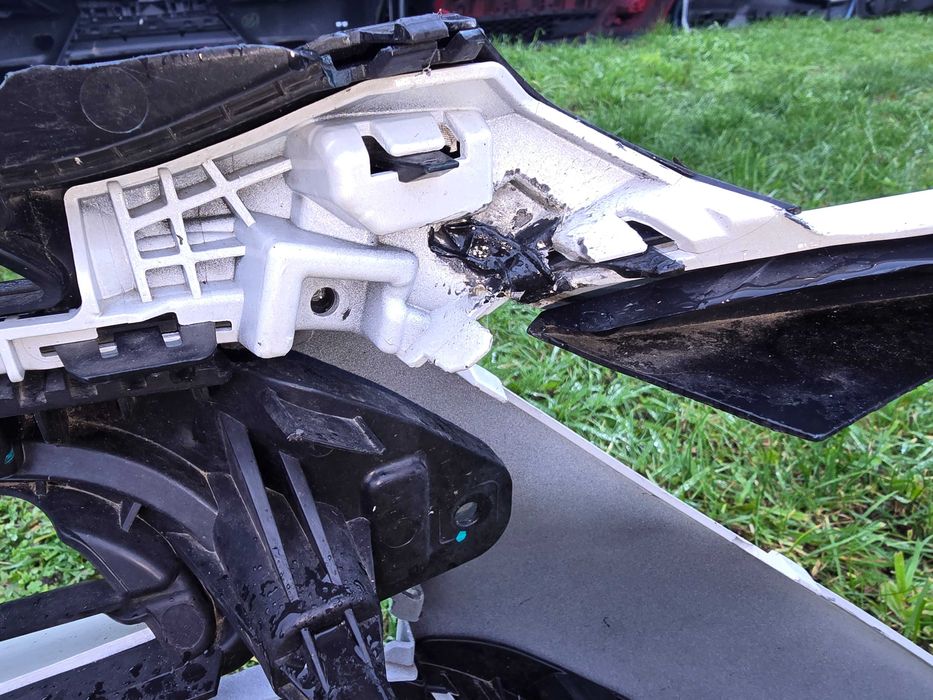 zderzak przód Citroen C5 X 2022-